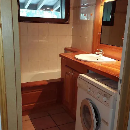 Grand 3 Pieces A Avec Balcon Et Parking - Fr-1-517-15 * Chamonix